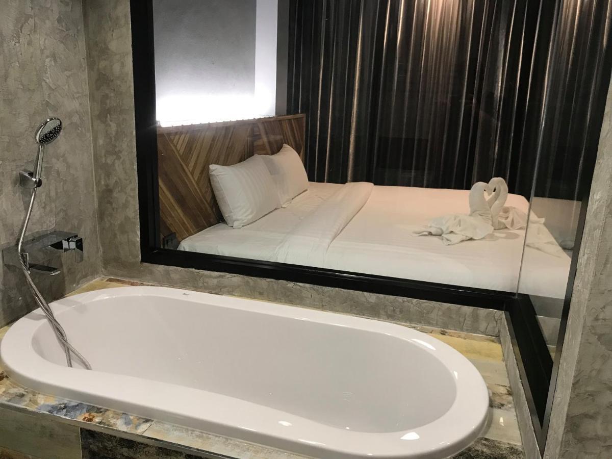 Ou Hotel Phitsanulok Zewnętrze zdjęcie