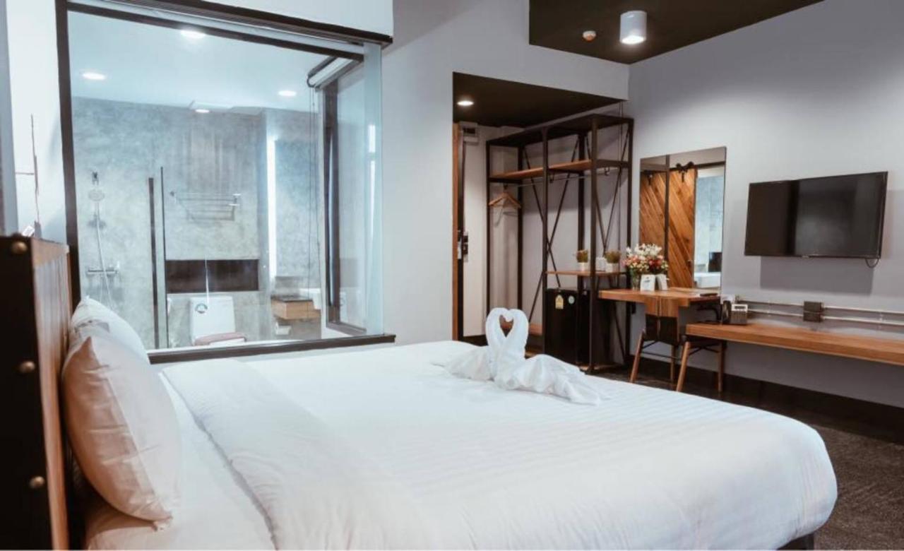 Ou Hotel Phitsanulok Zewnętrze zdjęcie